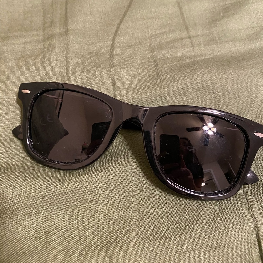Steve Madden all black glasses